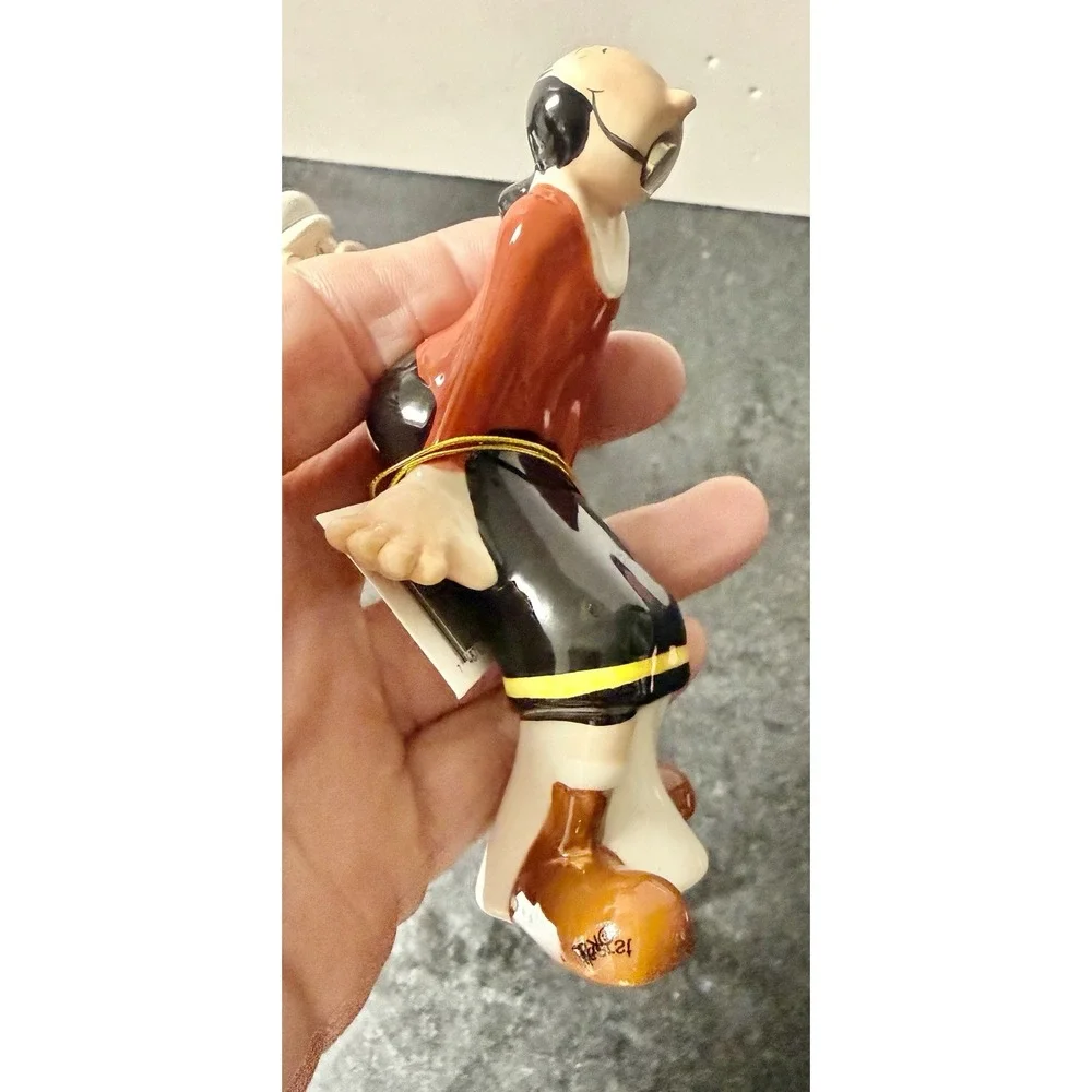 Popeye & Olive Oyl Kissing Magnetic Ceramic Salt & Pepper Shakers Westland 2010P